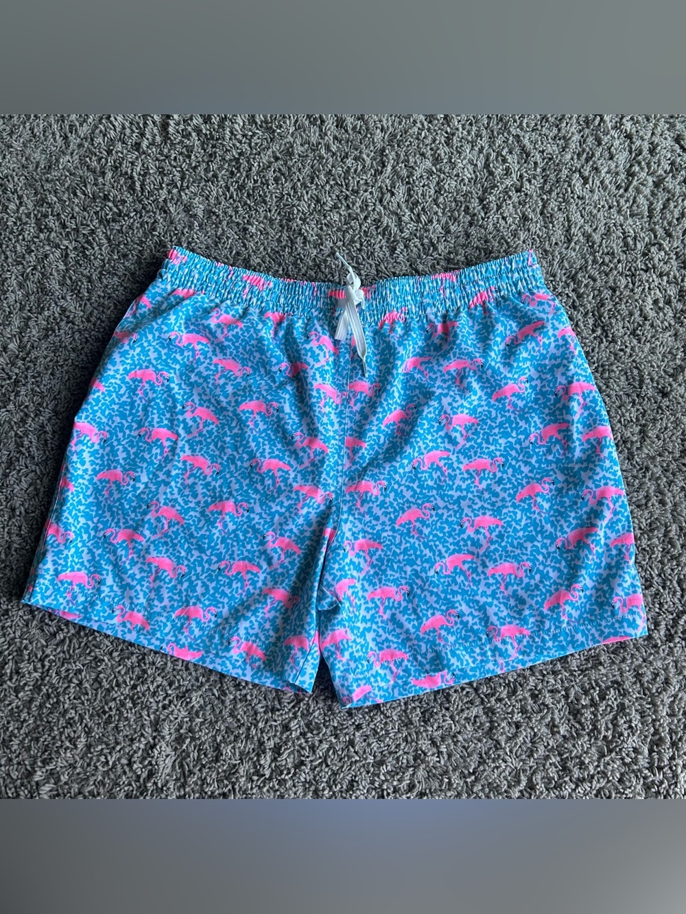 Chubbies Swim Trunks Mens XL(34x5.5)Blue "Domingos Are for Flamingos"Mesh Shorts